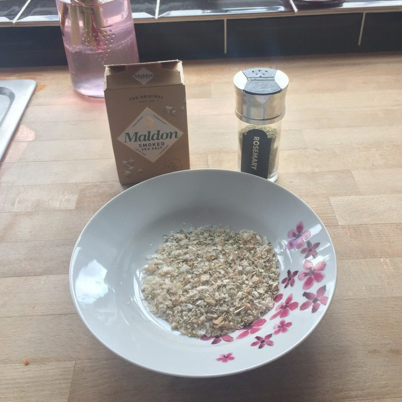 How to cook a whole chicken in your slow cooker